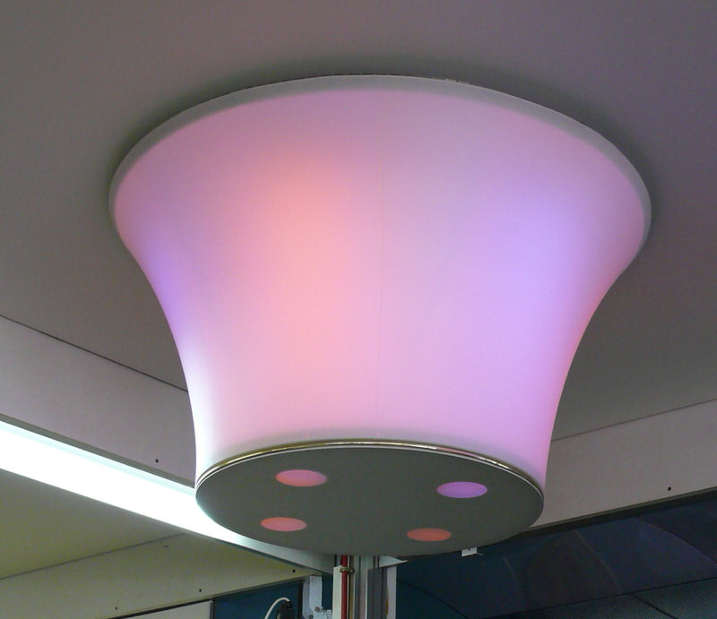 Feszített Barrisol átvilágítós fólia csonkakúp.