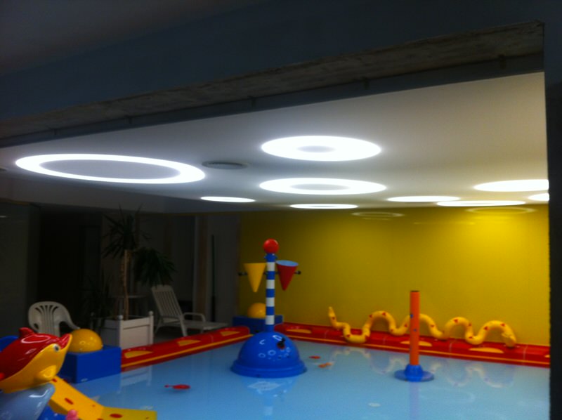 Egy kis játék az átvilágítós fóliával. Ezt is lehet!