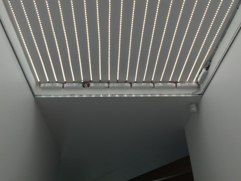 Fólyosói álmennyezet világítás ledes rendszere.