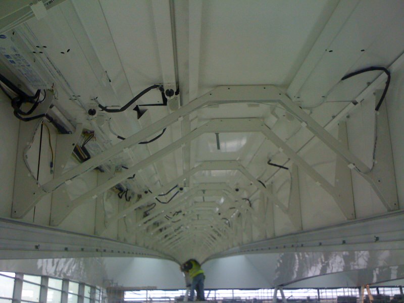 A Skycourt lámpatestjei egy sorban.